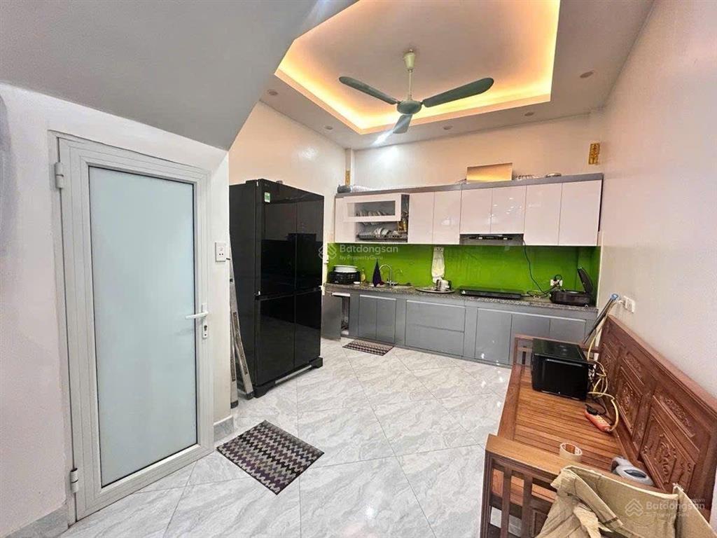 Giật mình! doãn kế thiện 52m2, 6 tầng thang máy, nhà 2 mặt ngõ, cách phố 15m, mt rộng, nhỉnh 8 tỷ