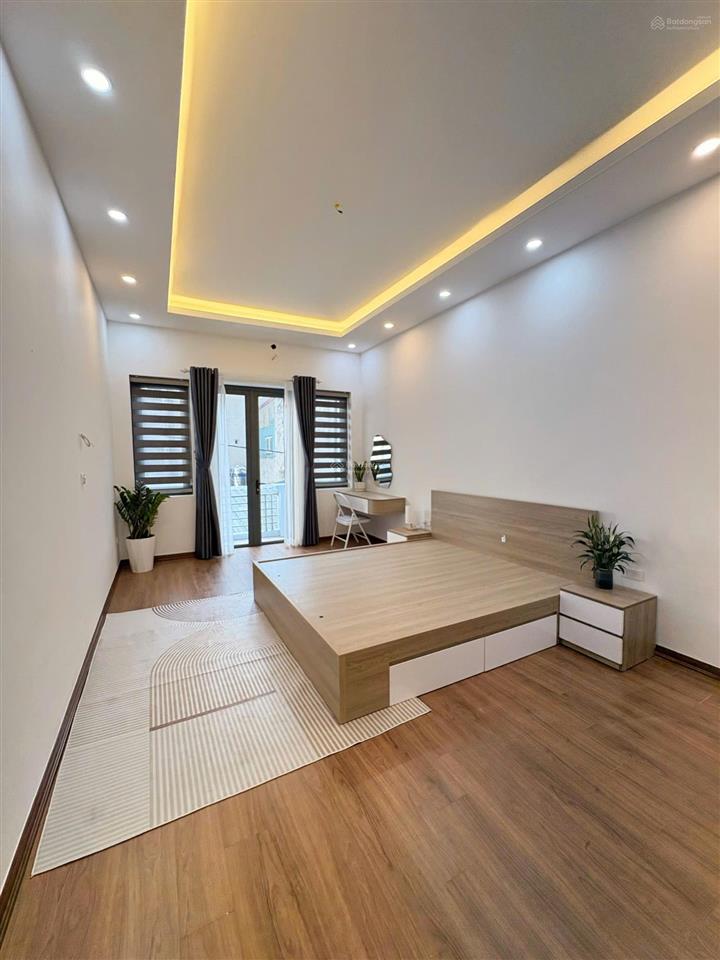 Bán nhà riêng tại 649 lĩnh nam, 8,2 tỷ, 38m² giá siêu hời hàng hiếm