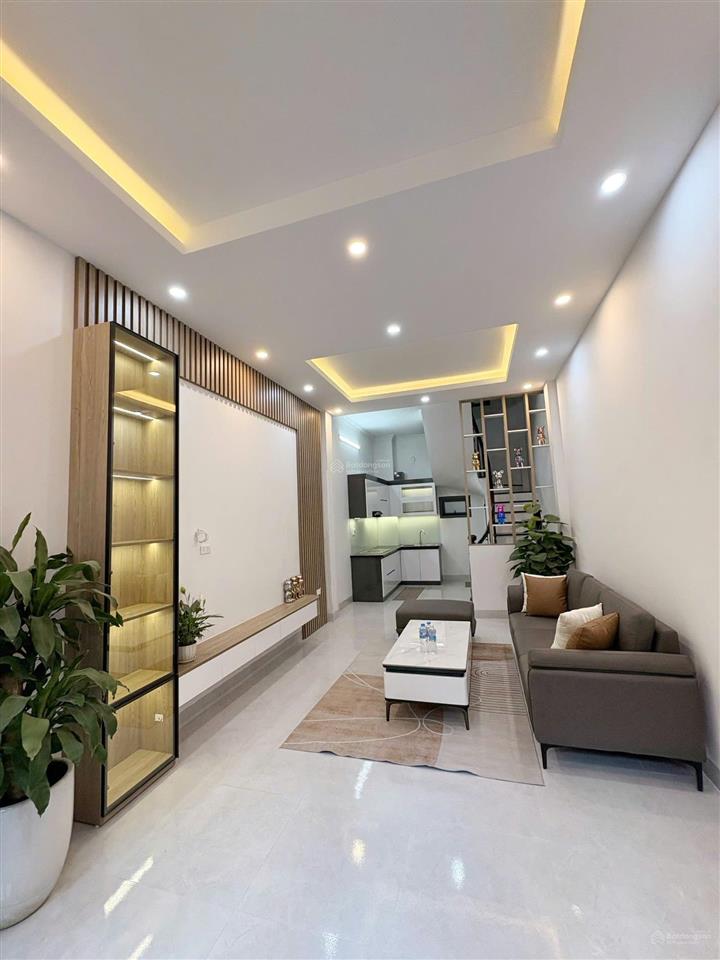 Bán nhà riêng tại 649 lĩnh nam, 8,2 tỷ, 38m² giá siêu hời hàng hiếm