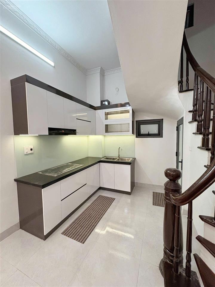 Bán nhà riêng tại 649 lĩnh nam, 8,2 tỷ, 38m² giá siêu hời hàng hiếm