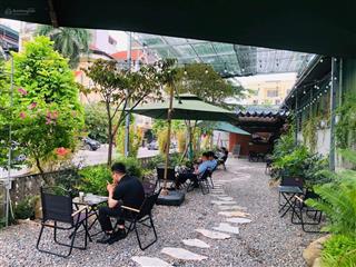 Cho thuê sang nhượng quán cafe mặt tiền 40m, vỉa hè rộng, ô tô đỗ thoải mái, điện nước đầy đủ