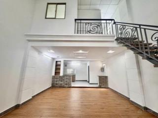 Nhà đẹp trung tâm thủ đức  trệt lửng  65m2  trường thọ  chỉ 5 tỷ tl