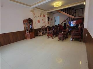 Cho thuê nhà nguyên căn  3 p.ngủ  đầy đủ nội thất  đường hùng vương  p. 9  đà lạt  9 tr/th