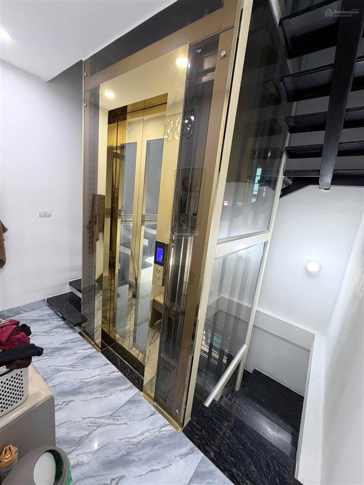 Bán nhà phố nguyên hồng, nhà ở luôn, thang máy xịn, 31m, 10,5 tỷ