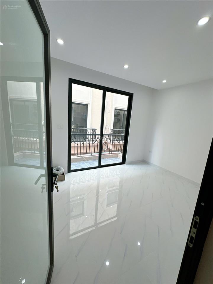 Mình cần bán nhanh căn góc 48m2, đã hoàn thiện 2 tầng, tổng xây dựng 192m², giá chỉ 6,3 tỷ