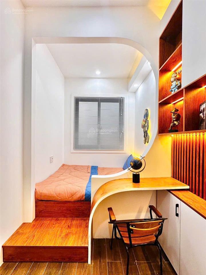 Nhà đẹp  1/ xe hơi thống nhất, gò vấp  tiện mở văn phòng, spa chỉ 7 tỷ 200tr