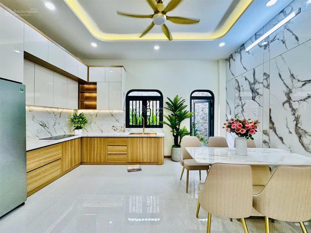 Bán nhà phố 65m2, 8,88 tỷ ở phan huy ích, p 12, q.gò vấp, tp.hcm