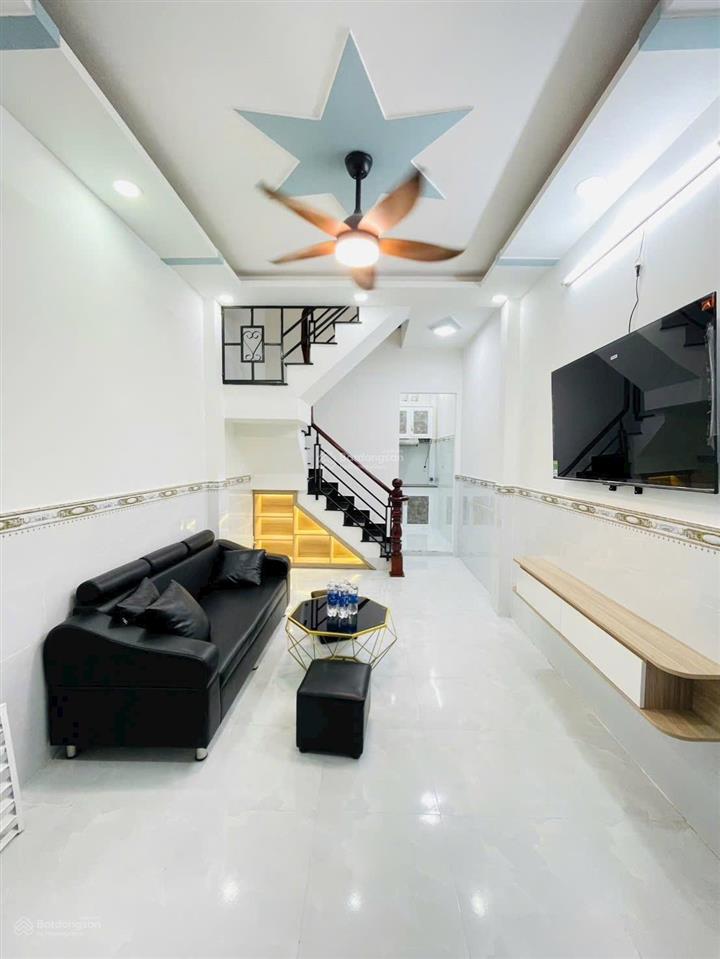 Bán nhà phố tại nguyễn tư giản, 3,38 tỷ, 32m2, 2pn, 2wc, giá siêu hời, chính chủ