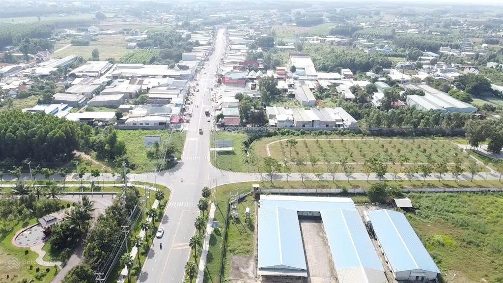 Bán đất nhơn trạch  mặt đường lý thái tổ cách cầu cát lái 1km  giá chỉ 20tr/m2 shr