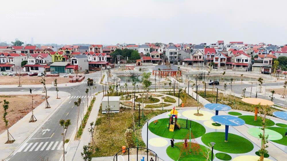 Bán đất nhơn trạch  mặt đường lý thái tổ cách cầu cát lái 1km  giá chỉ 20tr/m2 shr