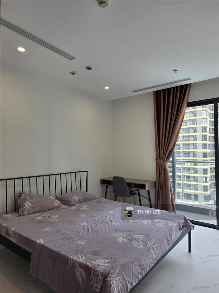 Studio view hồ bơi tràn vô cực 3 tầng  giá siêu tốt chỉ 3,3 tỷ