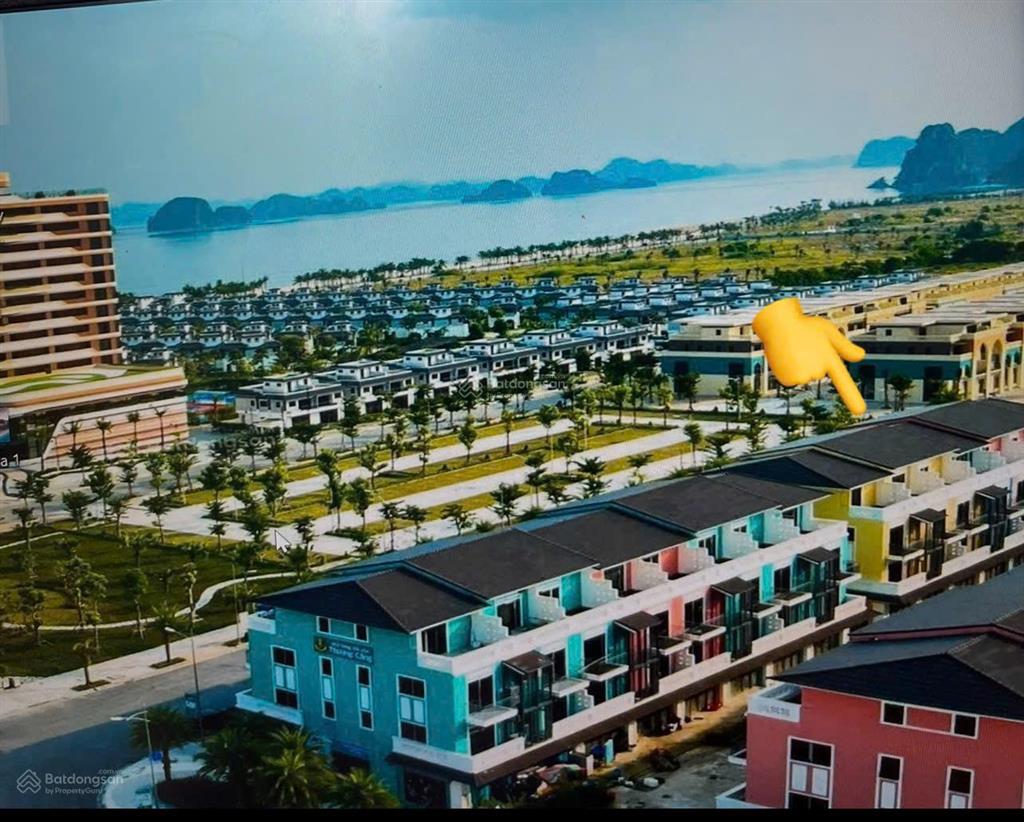 Mua 2018, nay bán rẻ hơn 1/2 giá chủ đầu tư. sổ đỏ lâu dài, mặt phố oschard nhìn sân khách sạn