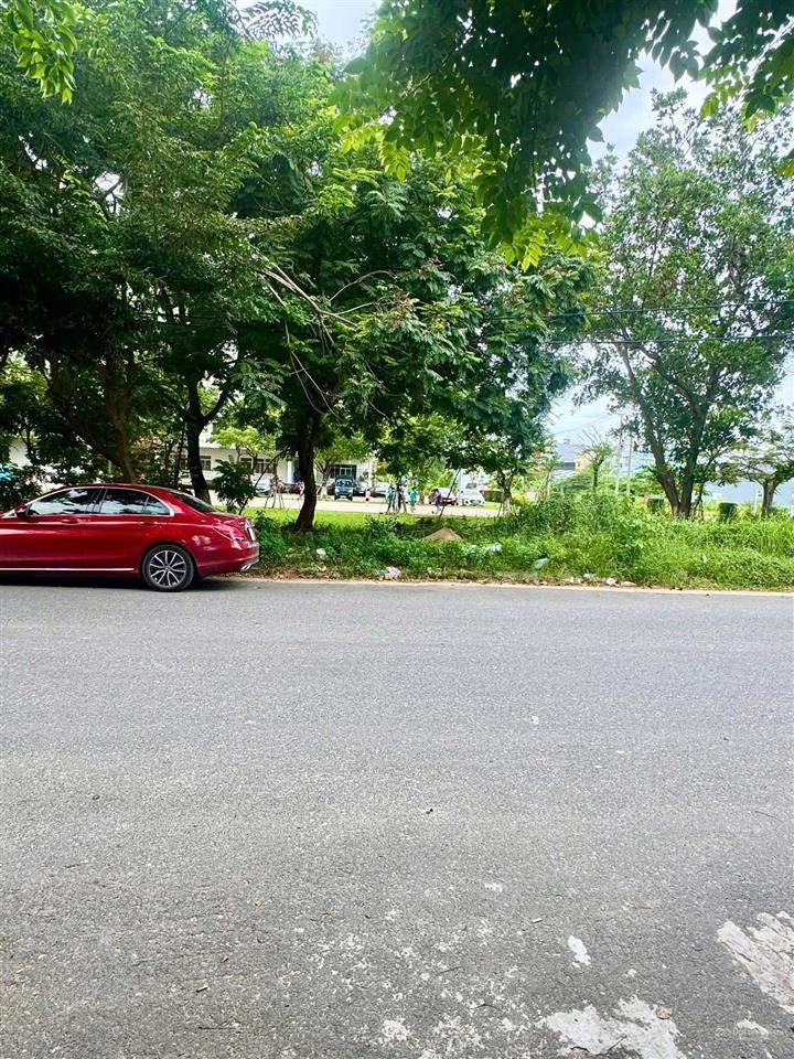 Các nhà đầu tư không nên bỏ qua lô này  mặt tiền đường trần triệu luật 10,5m giá rẻ nhô 6 tỷ