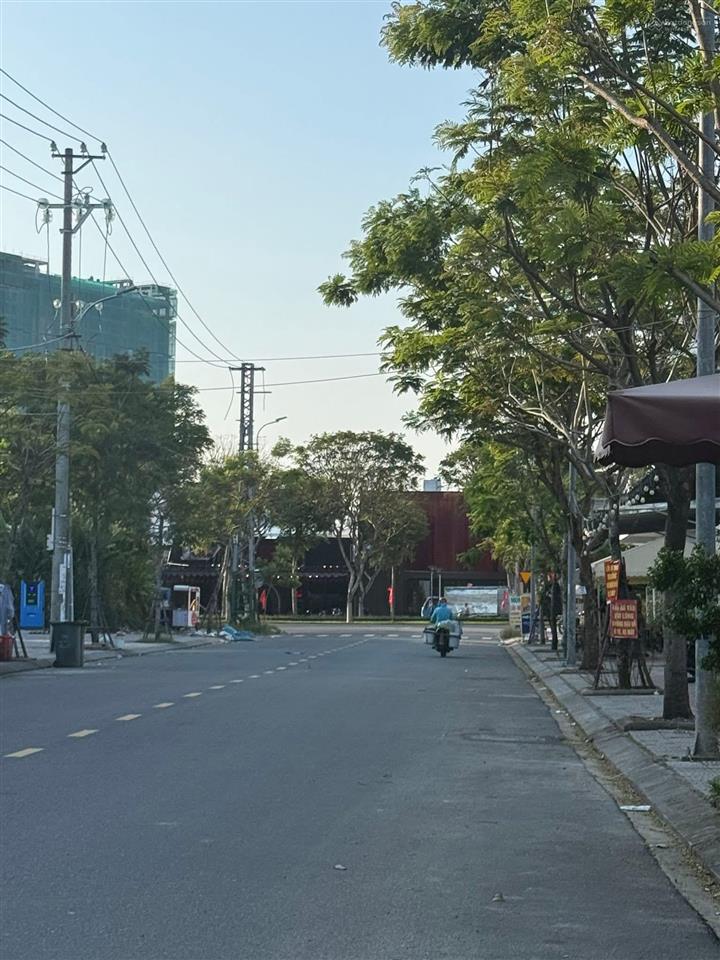 Hàng hiếm trên thị trường mặt tiền đường 10,5m trần triệu luật sát ngay đầu đường nguyễn sinh sắc