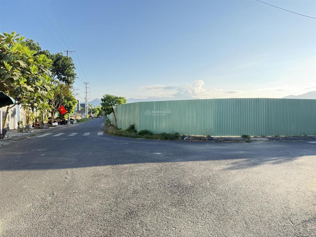 Trên thị trường không có lô thứ 2
siêu hiếm  siêu hót mặt tiền nguyễn chí trung đường 7,5m