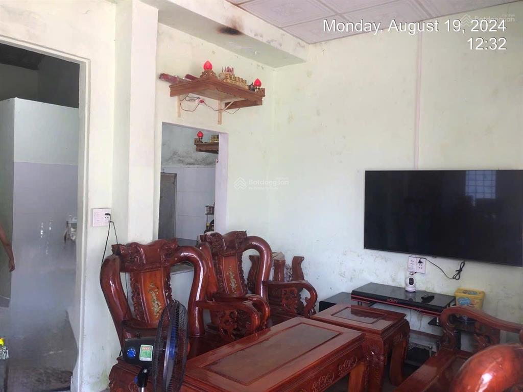 Siêu rẻ  nhà cấp 4 mặt tiền đường trường chinh kẹp kiệt bên hông siêu thoáng. nhỉnh 3 tỷ