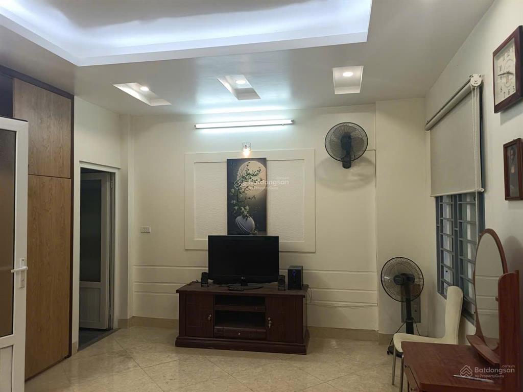Cần cho thuê nhà riêng nguyên căn 5 tầng tại phố phú xá, quận tây hồ
