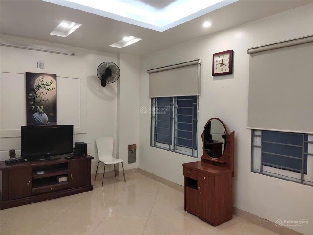 Cần cho thuê nhà riêng nguyên căn 5 tầng tại phố phú xá, quận tây hồ