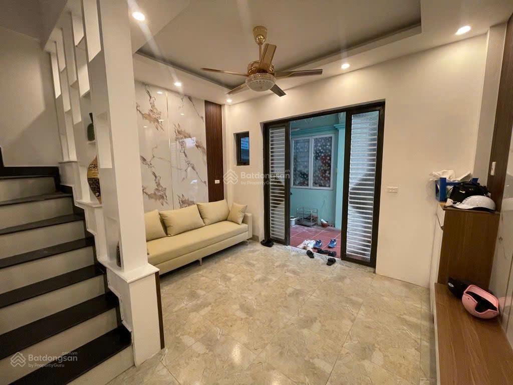 Cho thuê nr 4pn, 3wc, 120m2 tại kẻ tạnh, long biên, hà nội, giá siêu hời 10 triệu vnd