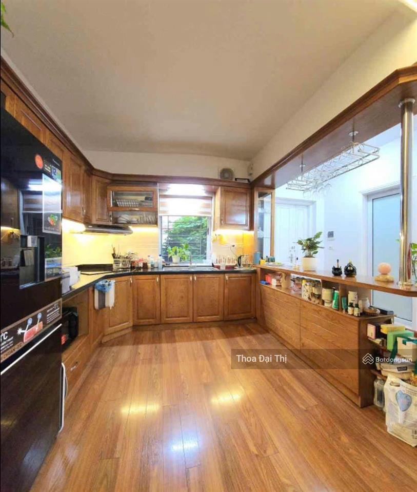 Nhà lạc long quân 50m 5 tầng ô tô đỗ