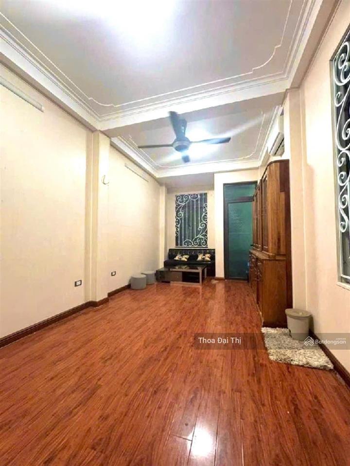 Nhà lạc long quân 50m 5 tầng ô tô đỗ