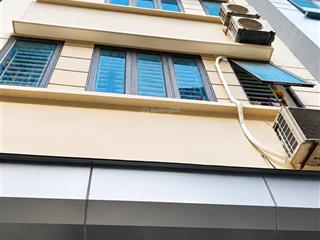 Chính chủ gửi bán 32 m * 5 tầng phố thuỵ khuê 7,4 tỷ