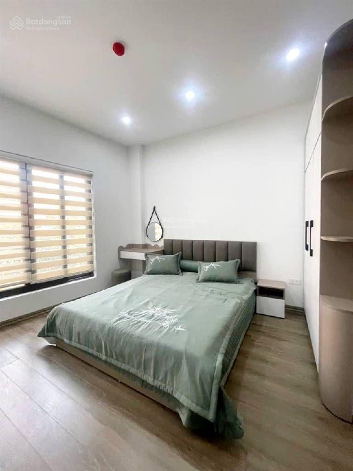 Chính chủ gửi bán 32 m * 5 tầng phố thuỵ khuê 7,4 tỷ