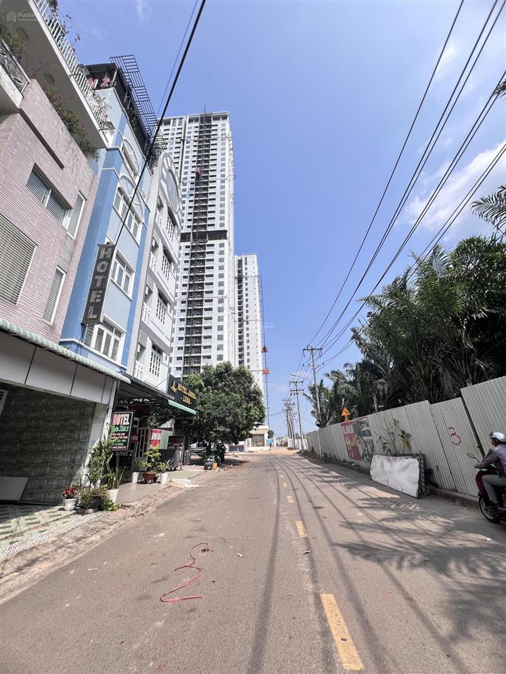 Nhà mặt phố siêu hot tại gs3, đông hòa, dĩ an, 15,6 tỷ, 100m2