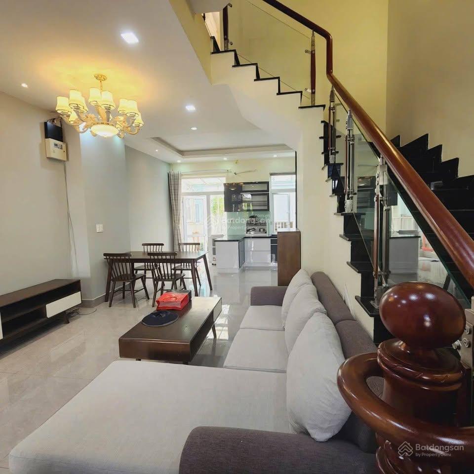 Bán nhà phố 2 mặt tiền 90m2 cực hiếm river park liên phường liền kề global city, sẵn sổ công chứng