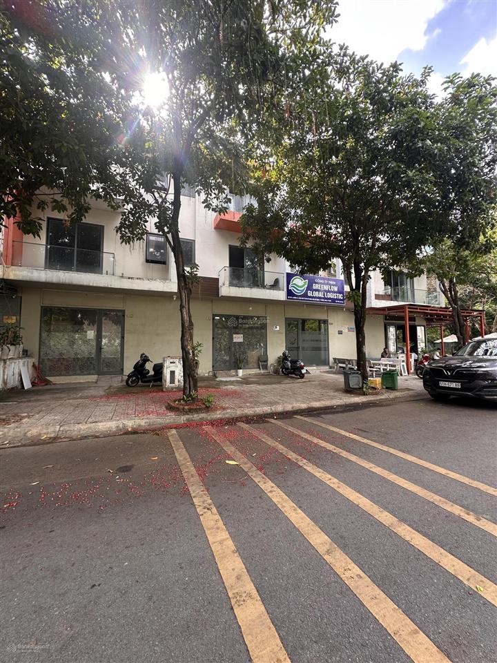 Nhà phố mặt tiền trục chính dự án mik q9 river park liên phường liền kề global city