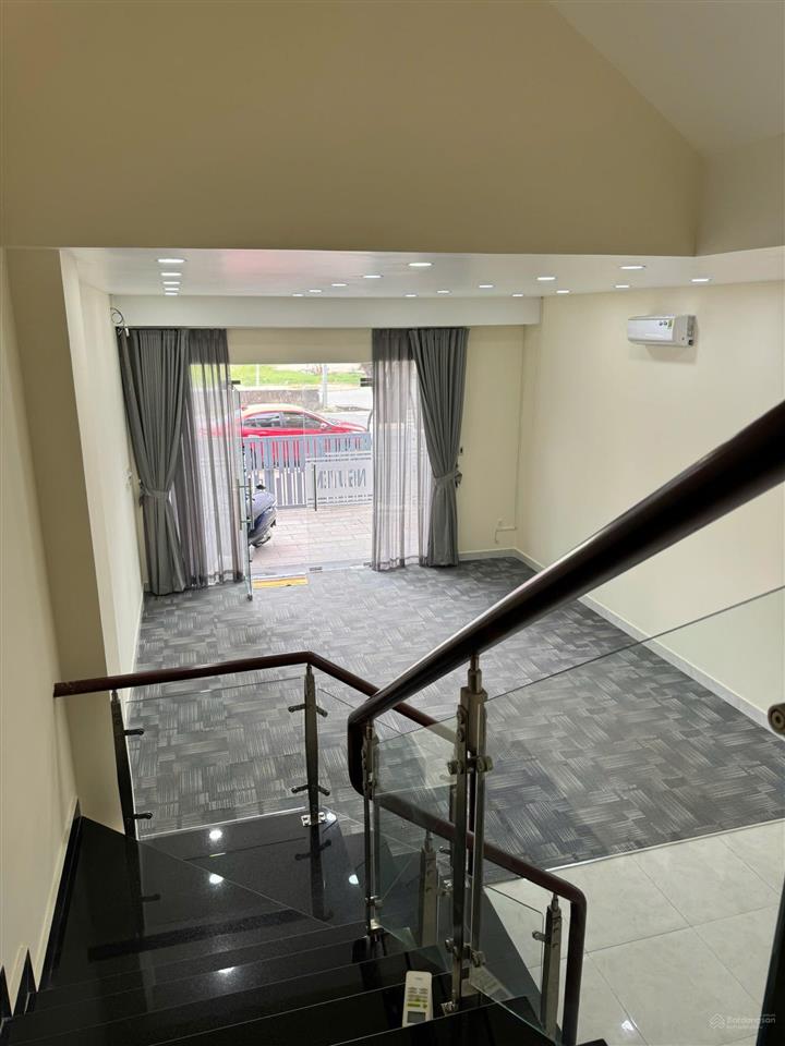 Mặt tiền liên phường nhà 3 tầng 100m2 cách global city 400m, 24 tỷ thương lượng