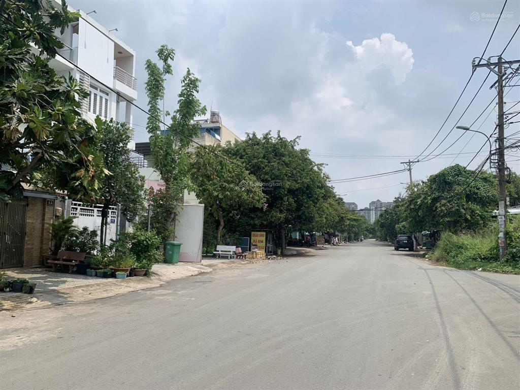 Biệt thự góc 2 mặt tiền 20m đường liên phường, liền kề global city, ngang 13.3m 3 lầu mới