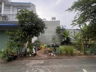 Ngang 7,6m ngay bưng ông thoàn gần liên phường, mặt tiền đường 8m full thổ cư