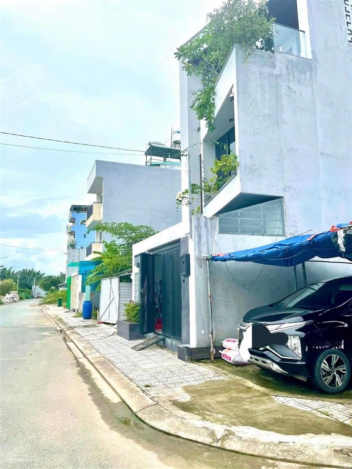 56tr/m2 ngang 5m 113m2  đường ô tô 7m bưng ông thoàn, liên phường liền kề global city  q9