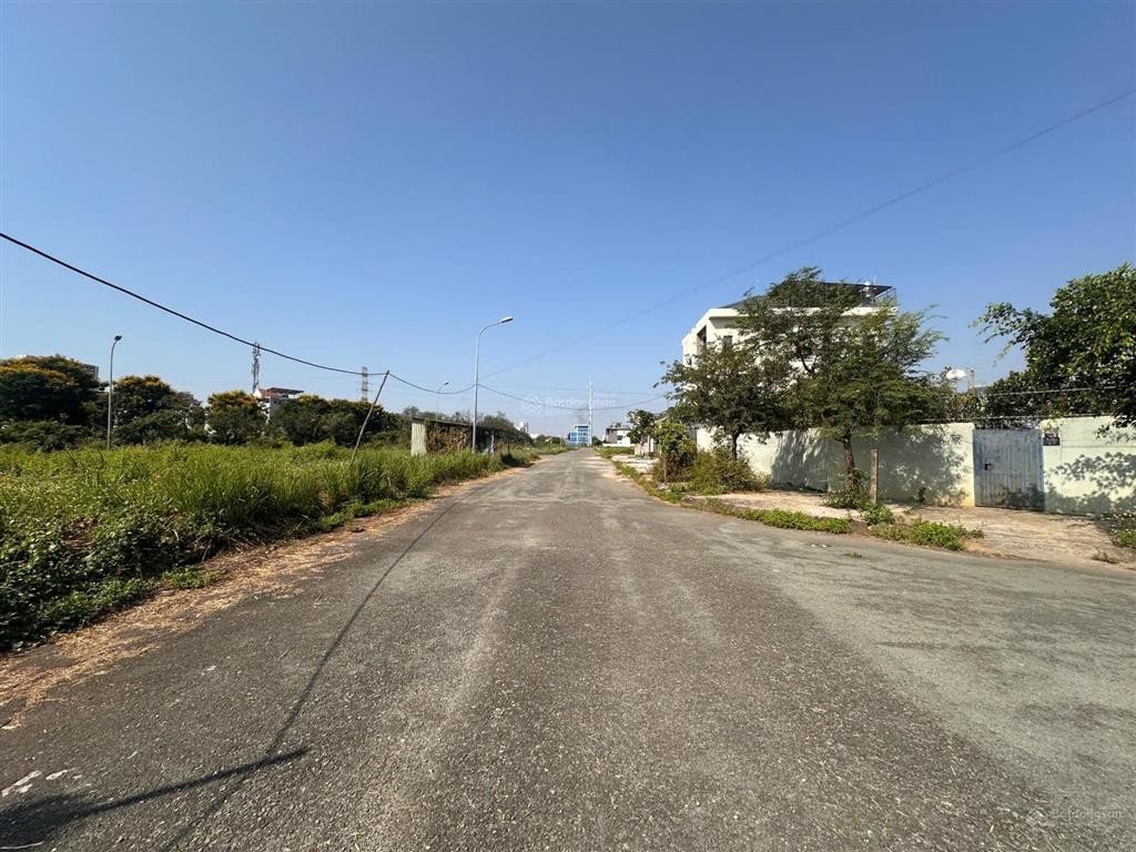 Liền kề global city nhưng giá ~90tr/m2, đất biệt thự view sông 313,5m2, sát trục liên phường