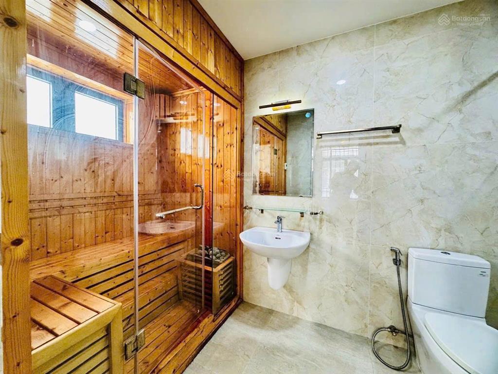 Bán biệt thự compound liên phường đối diện công viên, sát bên metro liên phường liền kề global city