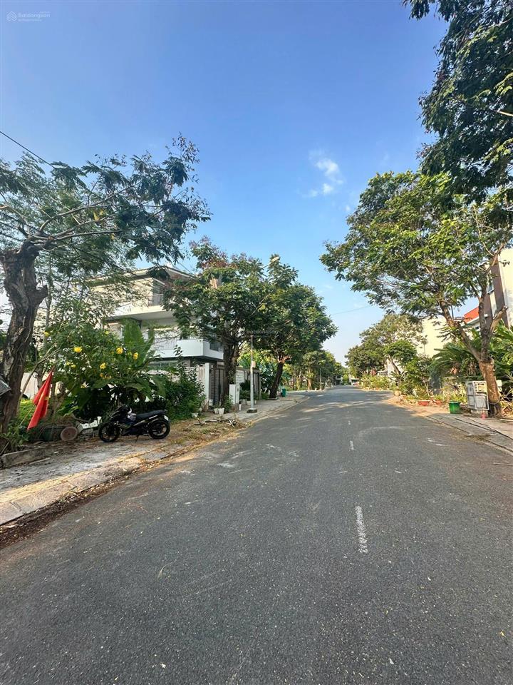 Gấp bán biệt thự cao cấp compound liên phường liền kề global city đỗ xuân hợp