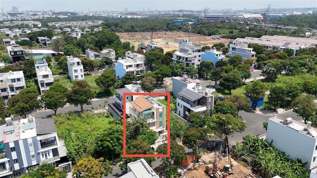 Gấp bán biệt thự cao cấp compound liên phường liền kề global city đỗ xuân hợp