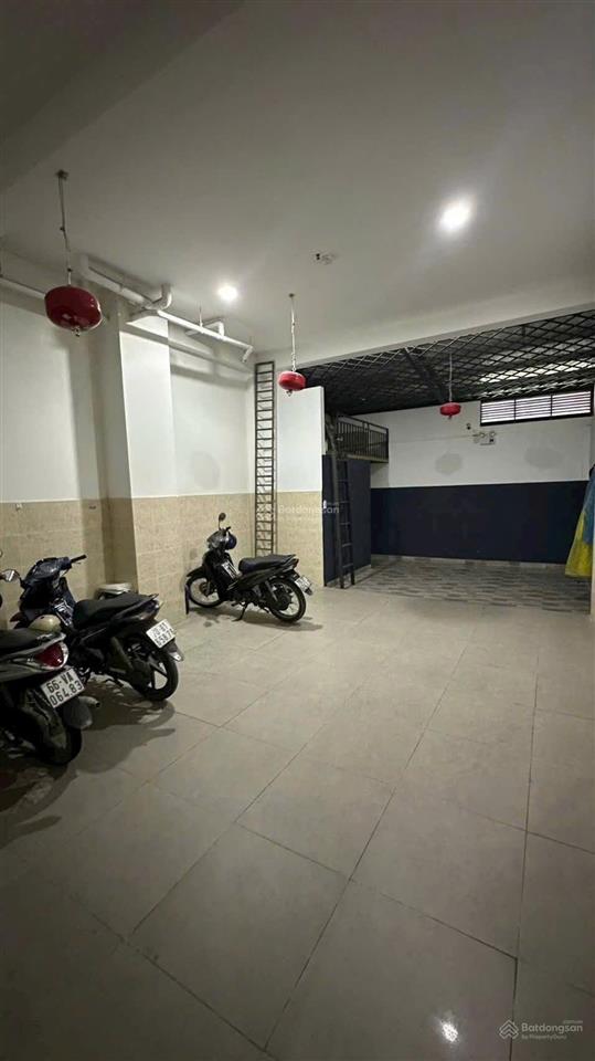 Nhà 4 tầng 5m x 22m (110m2) mặt tiền đường 20m sẵn dòng tiền 30tr/tháng cạnh đh marketing giá 7,6tỷ