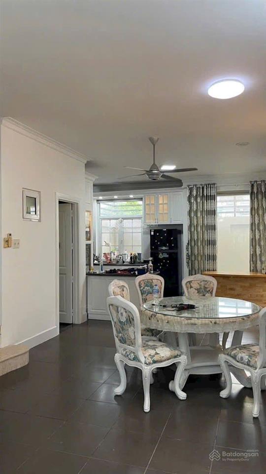 ~127tr/m2, biệt thự 3 lầu 180m2 ngay liên phường liền kề global city đỗ xuân hợp
