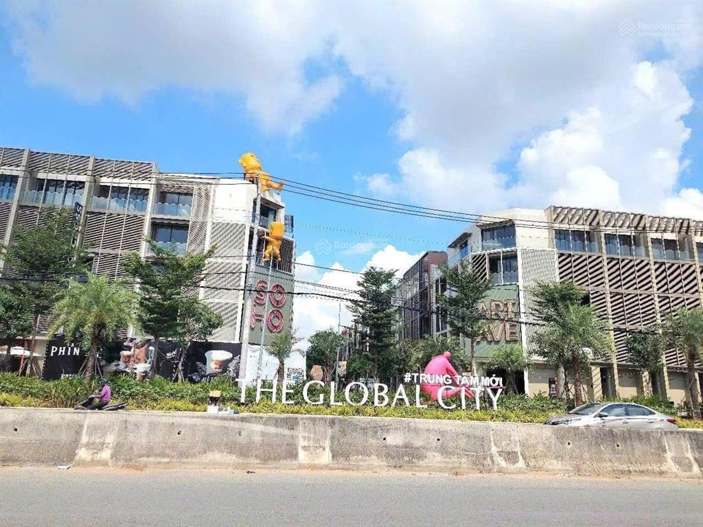 200m2 vuông vắn, mặt tiền đường liên phường, cách global city 1p di chuyển