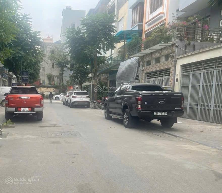Cho thuê nhà văn phú, hà đông, 35m2 * 5 tầng,10tr/t, văn phòng, hộ gia đình, sinh viên. ô tô. kd.
