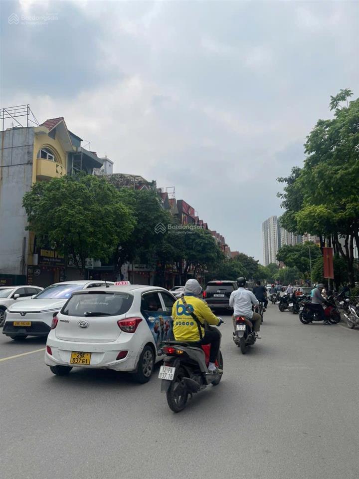 Hoa hậu nguyễn trãi, thanh xuân, 56m2, 4 tầng giá 19,9 tỷ. mặt phố kinh doanh đỉnh, vỉa hè rộng