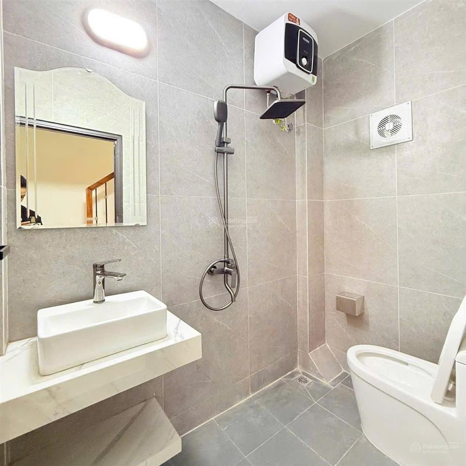 Bán nhà đẹp phú lương, hà đông, 40m * 5 tầng * giá 5 tỷ, ngõ nông, kinh doanh
