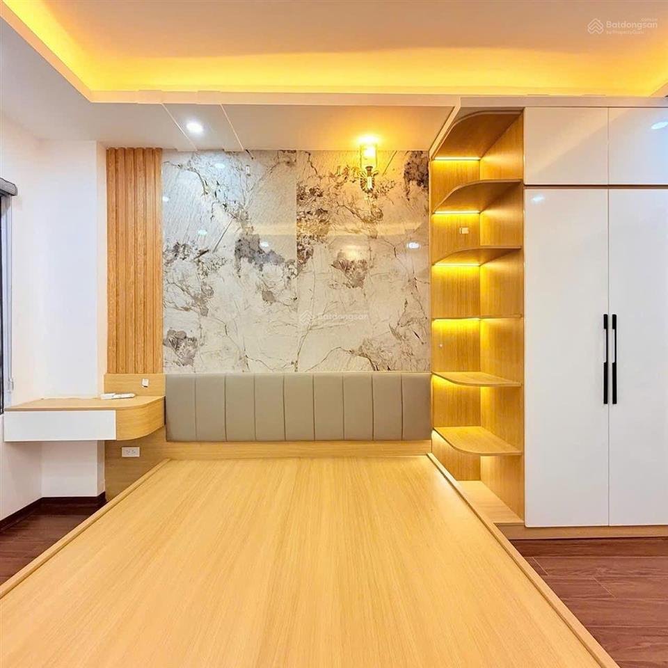 Bán nhà đẹp phú lương, hà đông, 40m * 5 tầng * giá 5 tỷ, ngõ nông, kinh doanh