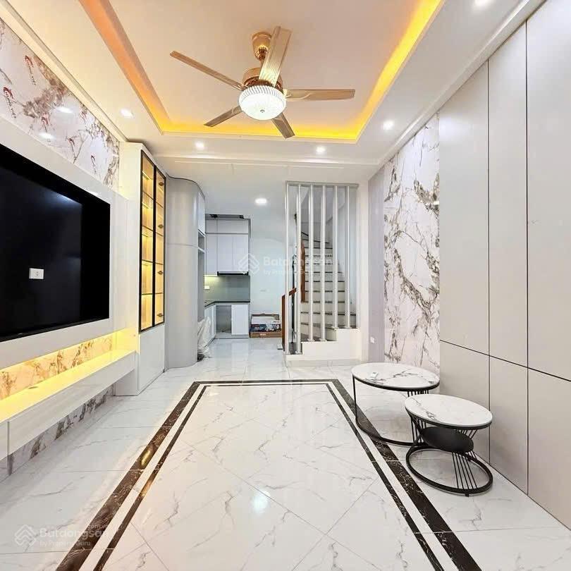 Bán nhà đẹp phú lương, hà đông, 40m * 5 tầng * giá 5 tỷ, ngõ nông, kinh doanh