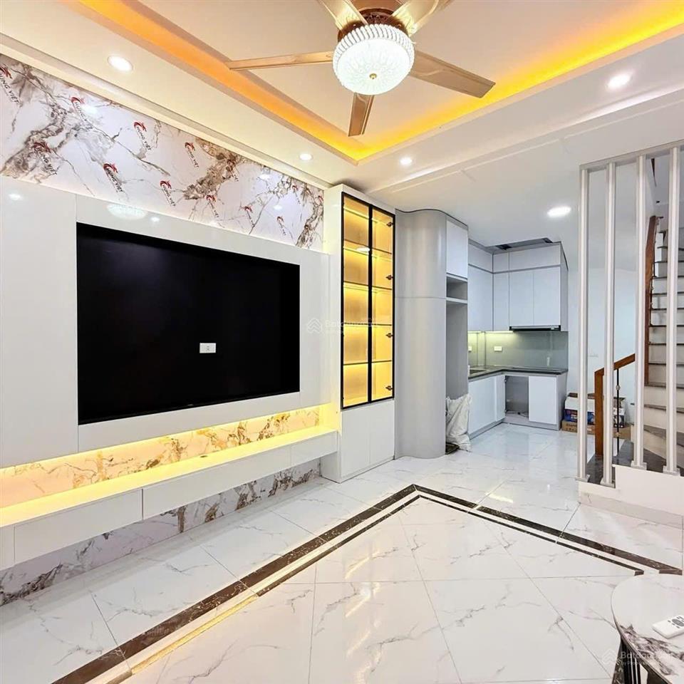 Bán nhà đẹp phú lương, hà đông, 40m * 5 tầng * giá 5 tỷ, ngõ nông, kinh doanh