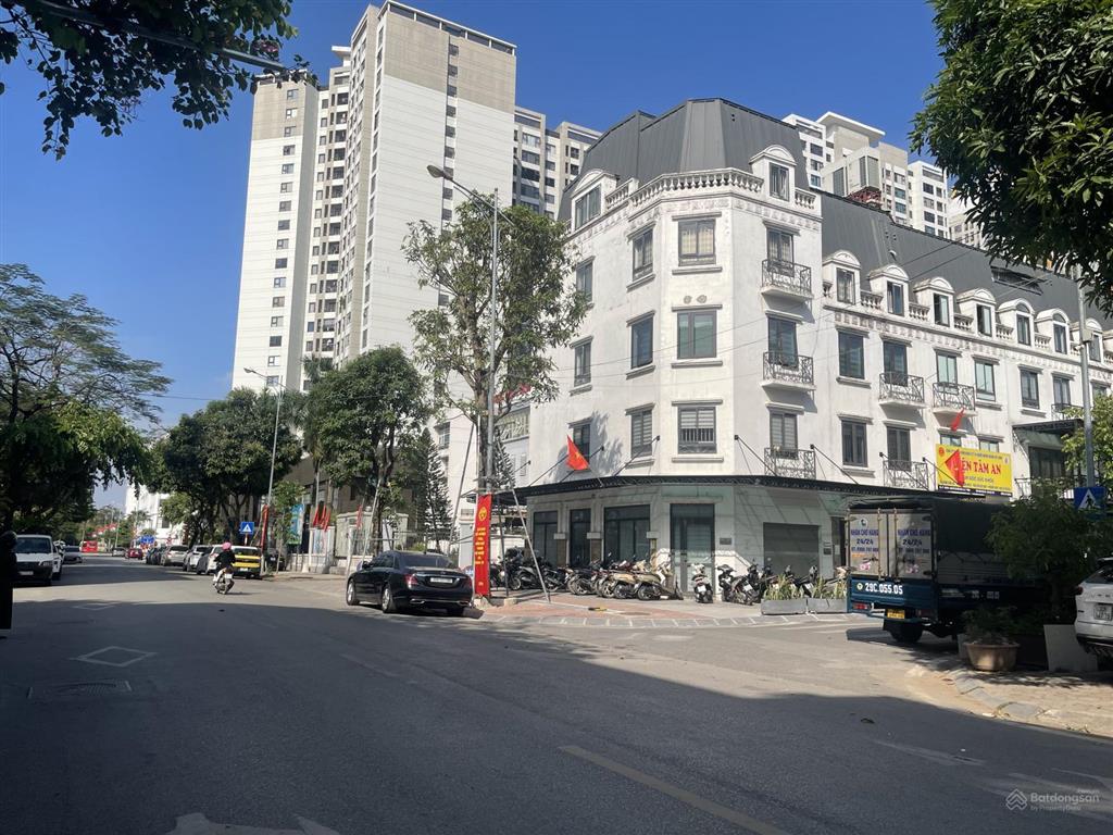 Siêu phẩm mp văn phú, hà đông, 77m2 * 5 tầng thang máy, giá chỉ 18 tỷ. phân lô vỉa hè. ô tô. kd