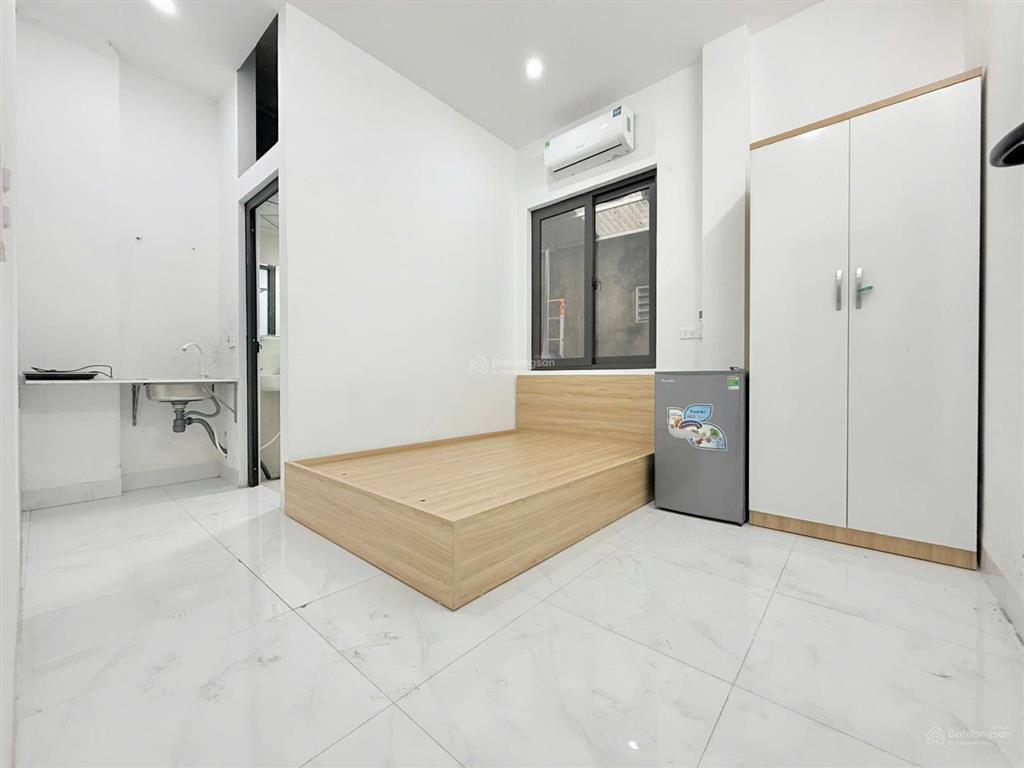 Cho thuê phòng * 28m2* 3,2tr/ t. hộ gia đình, sinh viên, lao động,tại phố xốm , phú lương, hà đông.