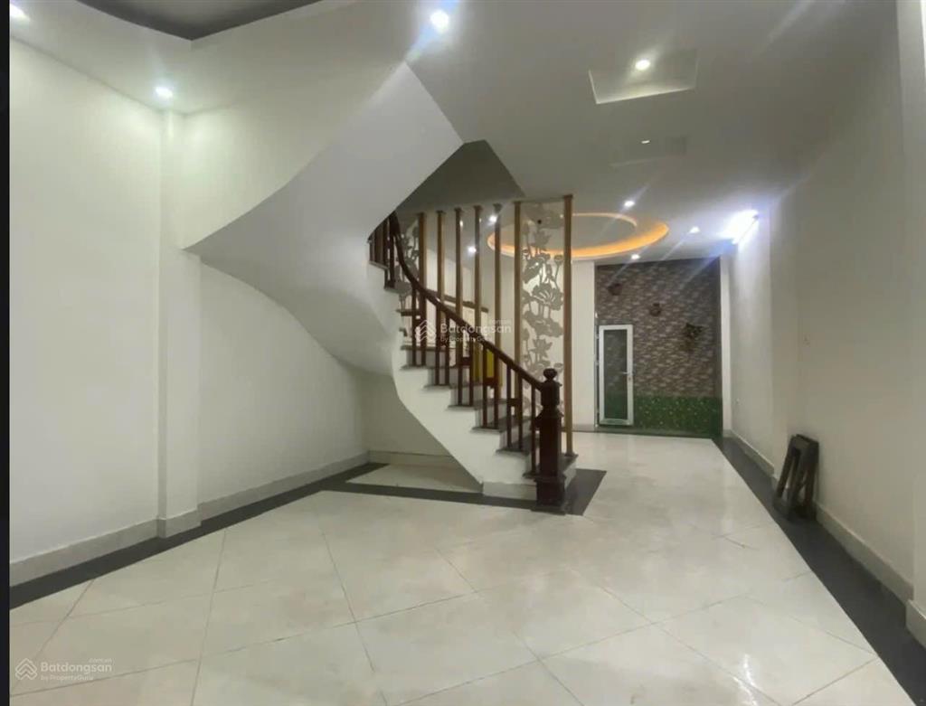 Bán nhà đẹp yên nghĩa, hà đông, 48m , 4 tầng, giá 6,1 tỷ kinh doanh.